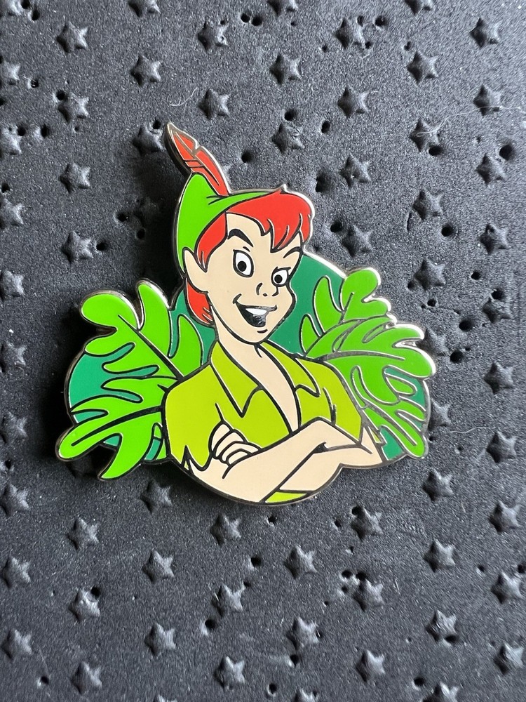 Disney Peter Pan 2022 Starter Set with 4 Pins and Lanyard Pin #145780