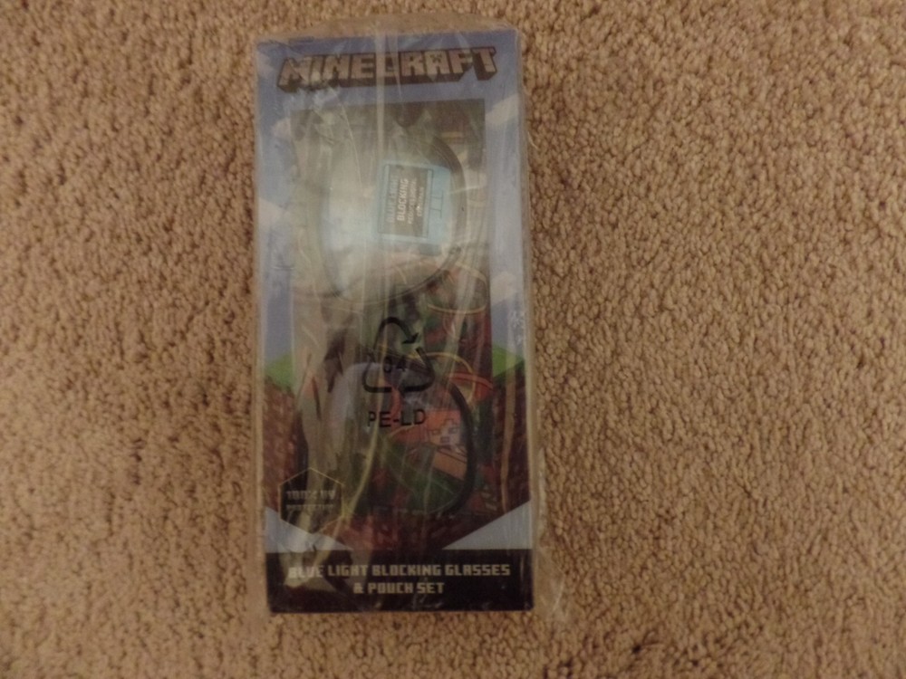 MINECRAFT UV and Blue Light Blocking Gaming Computer Glasses with Pouch - NEW