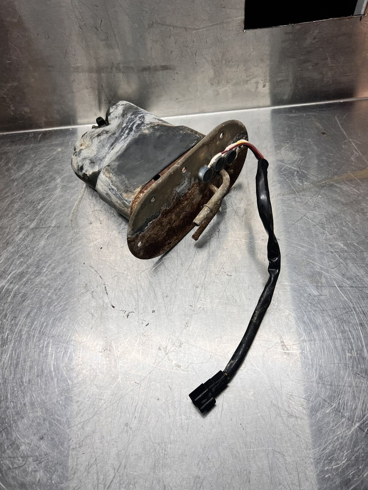 Suzuki TL1000 TL 1000 R TL1000R Fuel Pump Cradle Hanger Pumps Plug Wire OEM