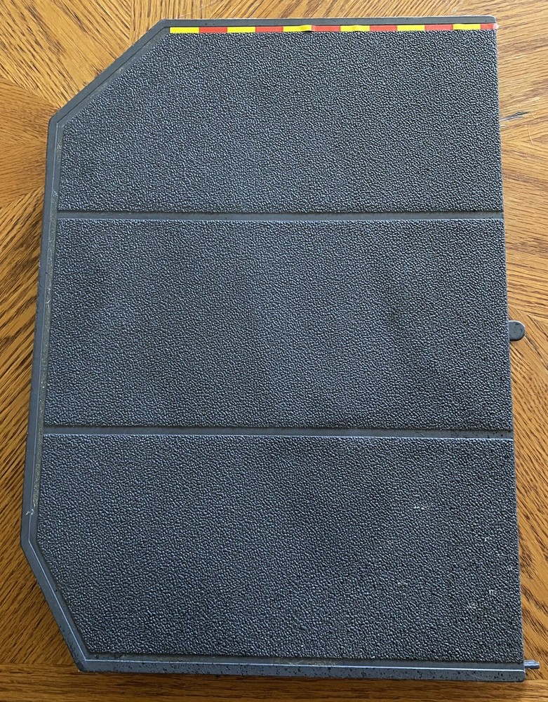 Hasbro 1985 GI Joe USS Flagg Aircraft Carrier with Elevator Deck