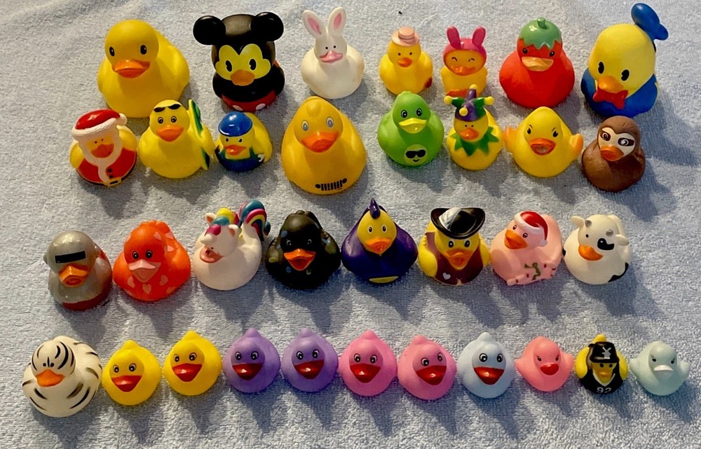 Lot Of 35 Mixed Size Rubber Ducks - includes JEEP grille 4x4 duck + many others!