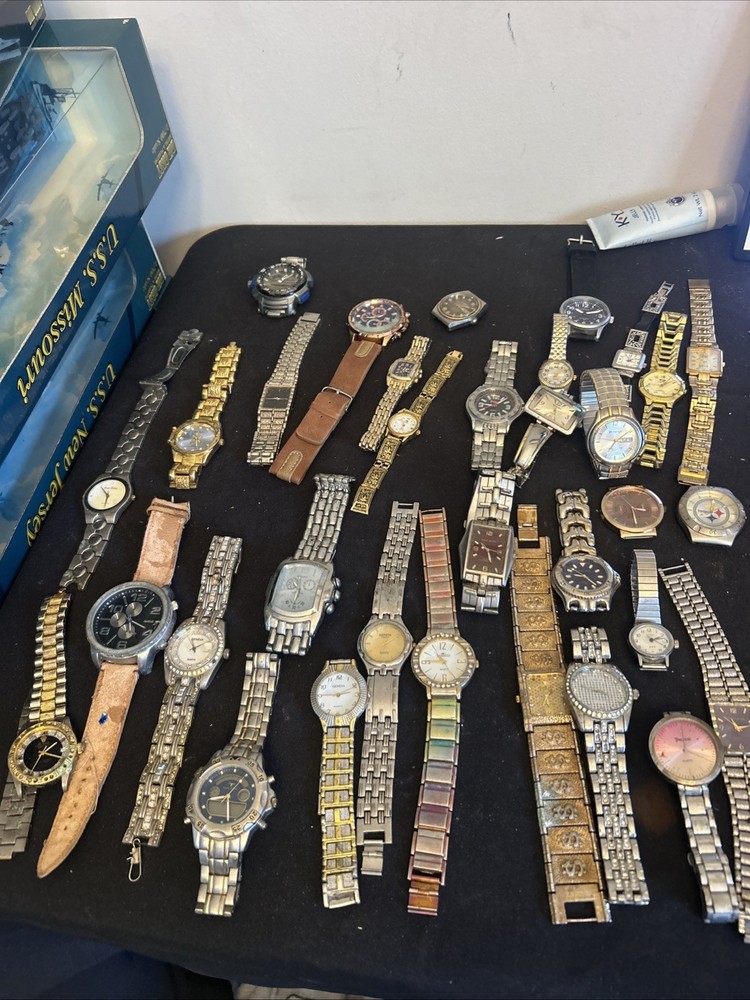 Lots Of 33 Watches Geneva, Arbitron, Citizen, Paul Jardin & More #10
