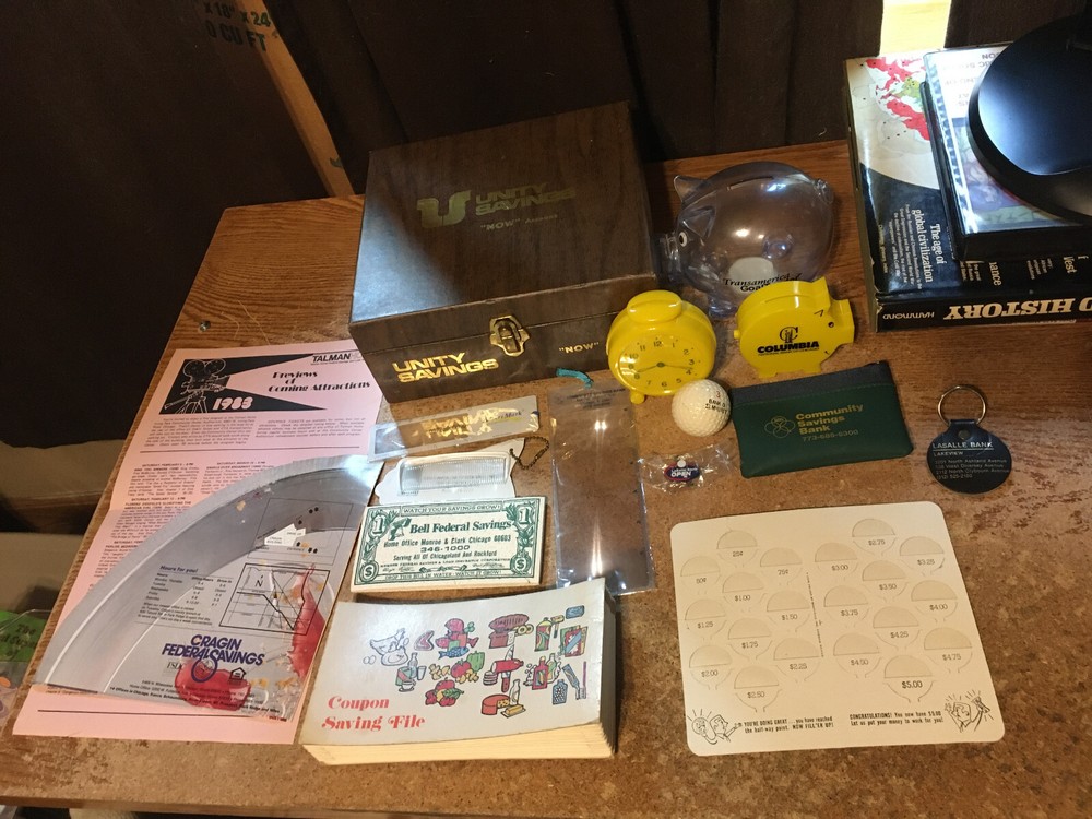 LOT OF BANKS ADVERTISING LASALLE UNITY COMMUNITY SAVINGS GOLF COUPON HOLDER BANK-image