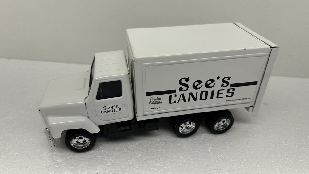 ERTL See's CANDIES VtgToy Delivery Truck 1:24 Scale 1987