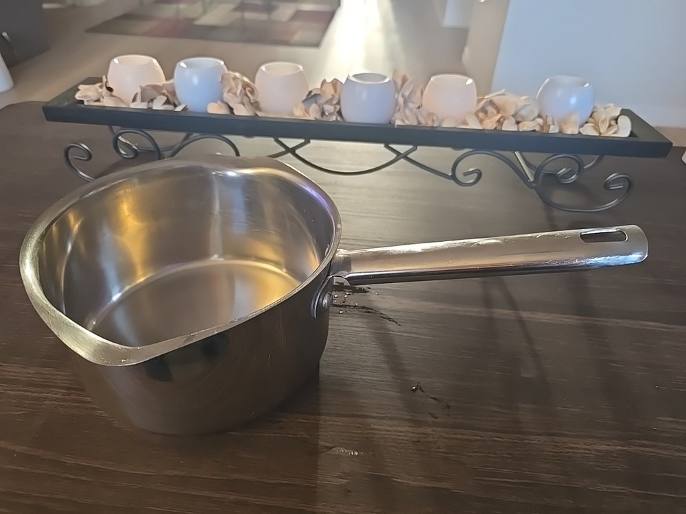 Bistro 2 1/2 Qt Sauce Pan Wolf Gang Puck