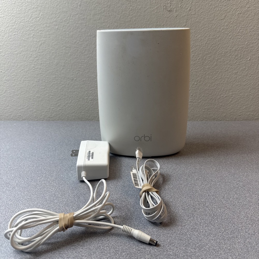 Netgear Orbi Router RBR50 Tri-Band WiFi AC3000 Mesh System w/Cables & Adapter