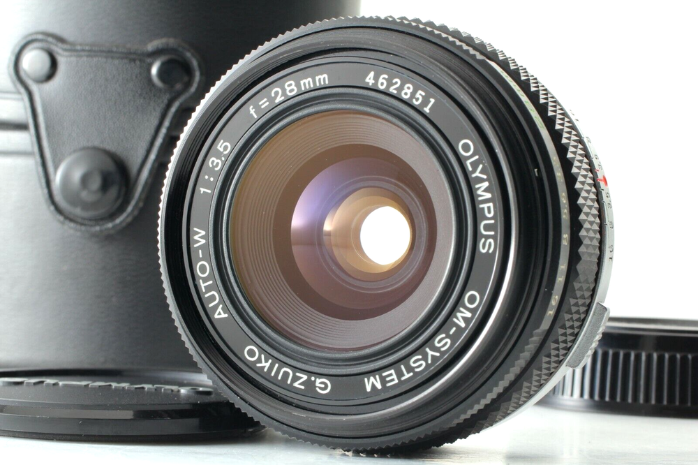 NEAR MINT Olympus OM-System G.Zuiko 28mm f3.5 Lens with Case Japan