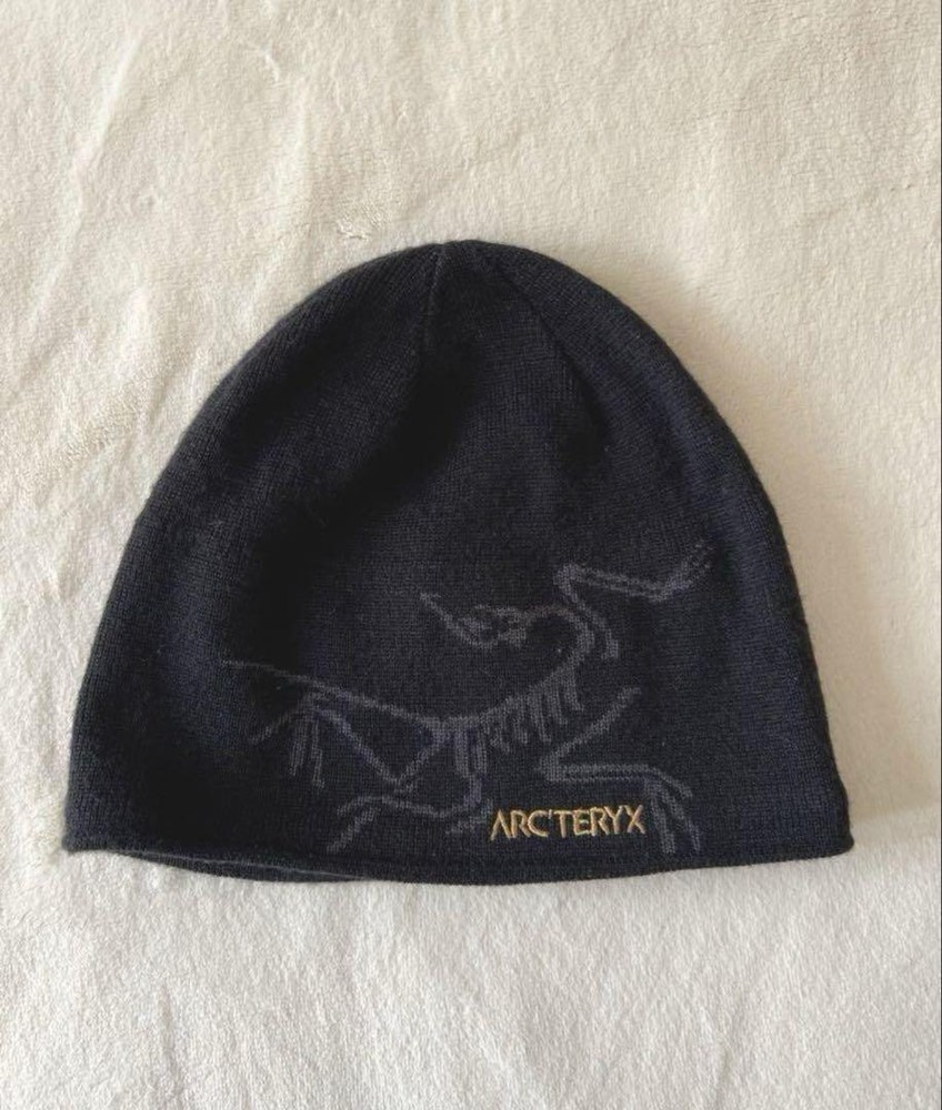 Arc'Teryx Beanie 26th Edition Bird Head Toque for Winter Warmth