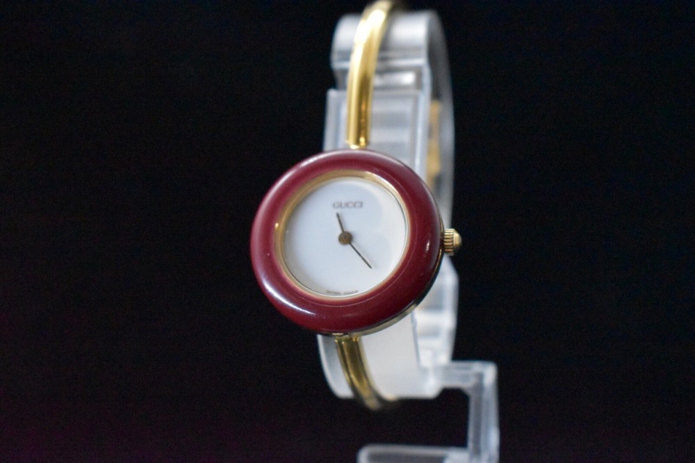 Vintage GUCCI 11/12.2L Quartz White Dial Women's Watch W204 Mint Condition