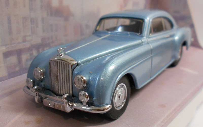 1/43 Scale Diecast 1955 Bentley R Continental Blue Model DY-13