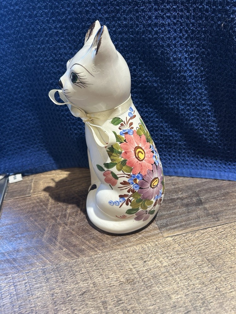Vintage Hand Painted Cat From Italy Signed