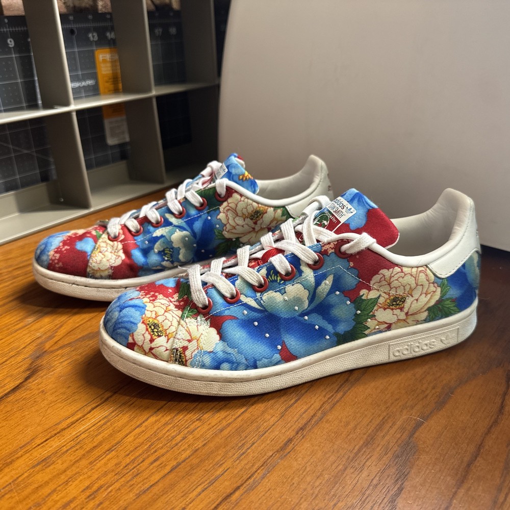 Adidas Stan Smith - Floral - W Size 6