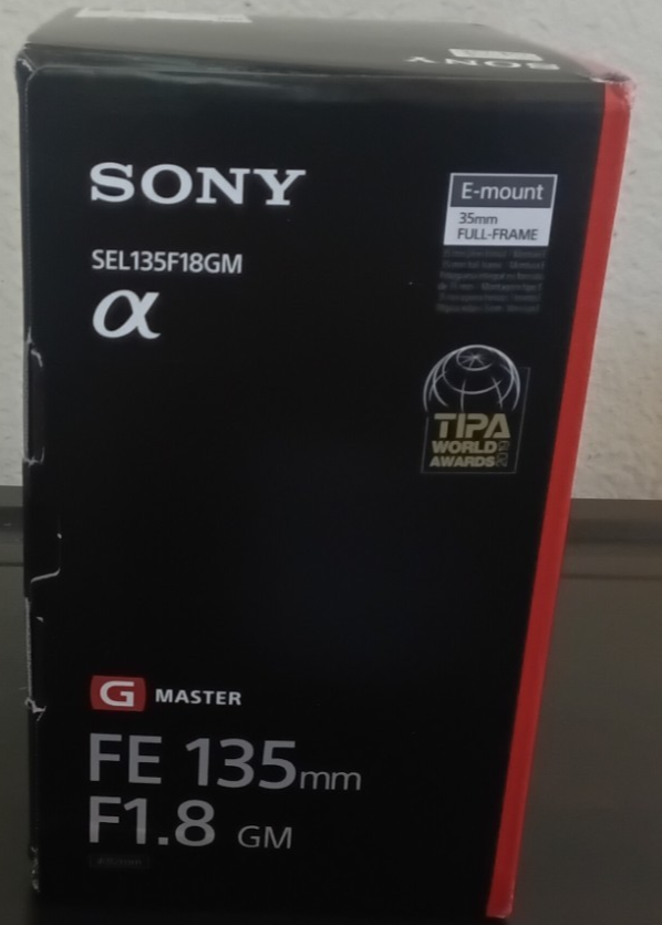 Sony FE 135mm f/1.8 GM Telephoto Lens