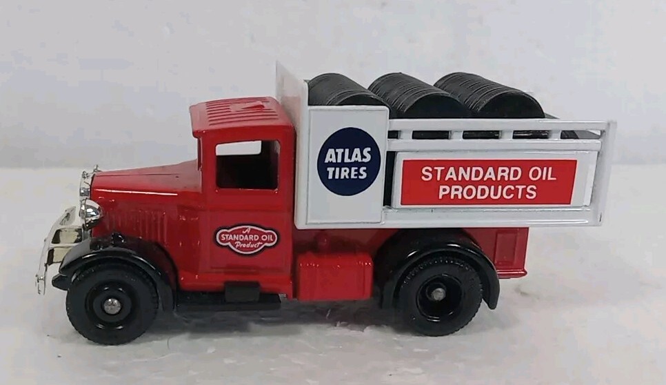 Lledo Chevron diecast metal replica Atlas tire & Truck 1934 Model A Ford truck