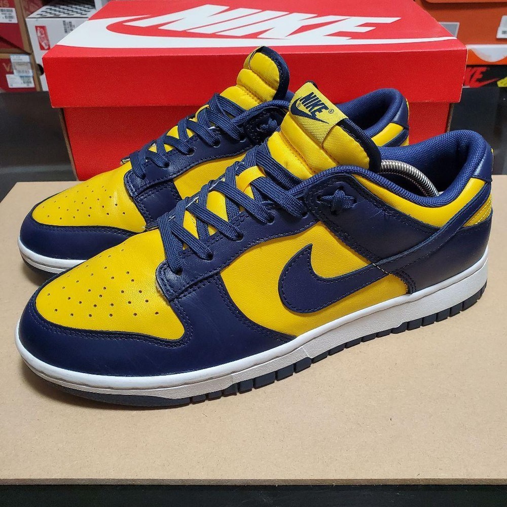 Nike Dunk Low Michigan Men's Size 9.5 US, Used, Black Tag Included