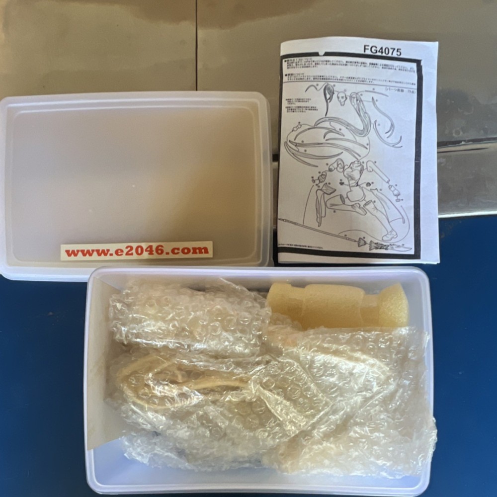 E2046 FG4075 1/6 scale Japanese garage kit Griffon Enterprises (A-Line) Resin