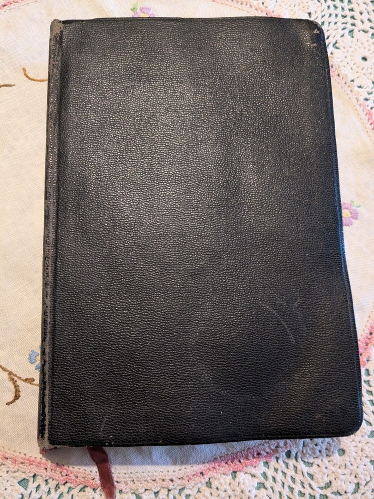 Vintage 1921 Nave's Topical Bible Thumb Index Holy Scriptures Digest