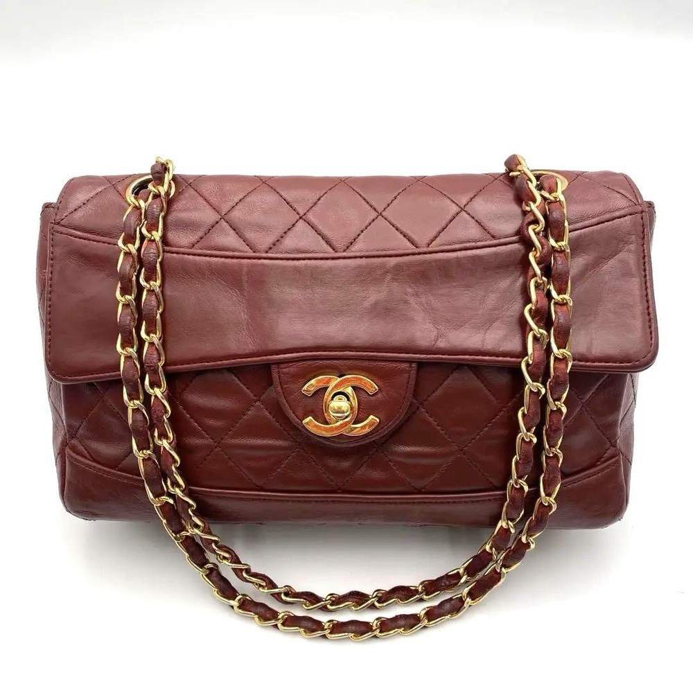 Chanel Matelasse Turnlock Chain Shoulder Bag 2-Way Stylish Designer Handbag