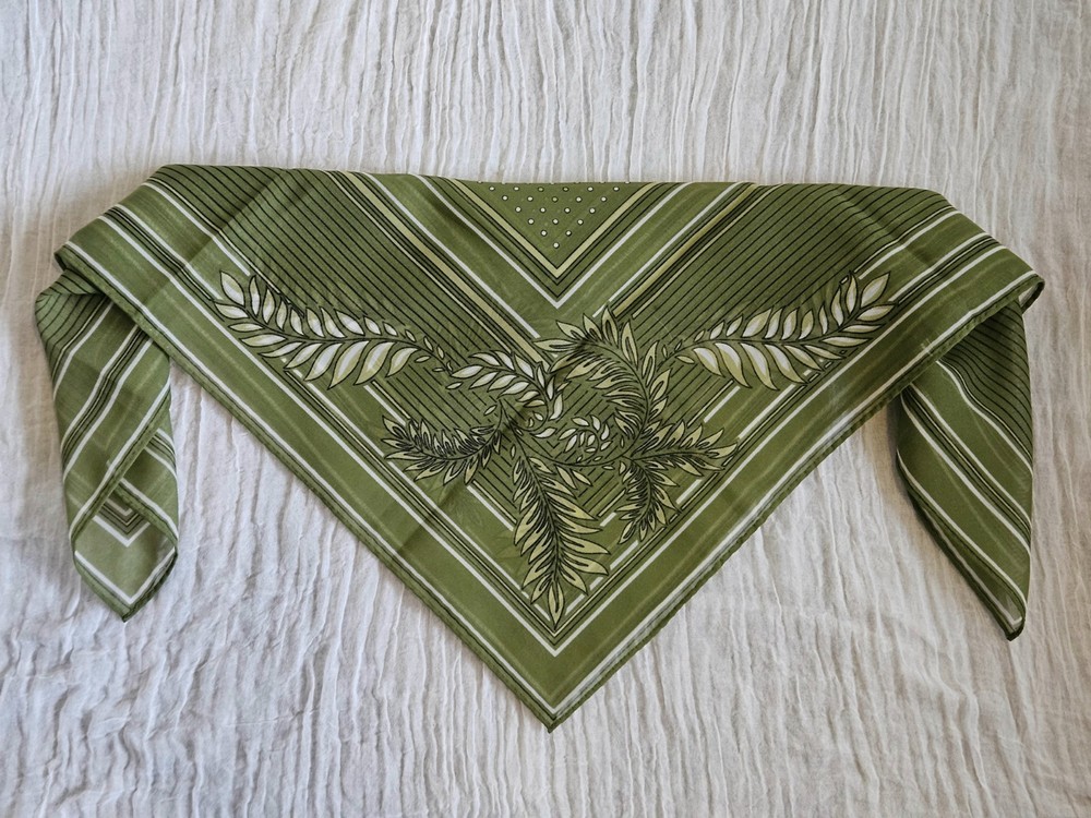 Women's Scarf Made In Japan/ Green Floral  21