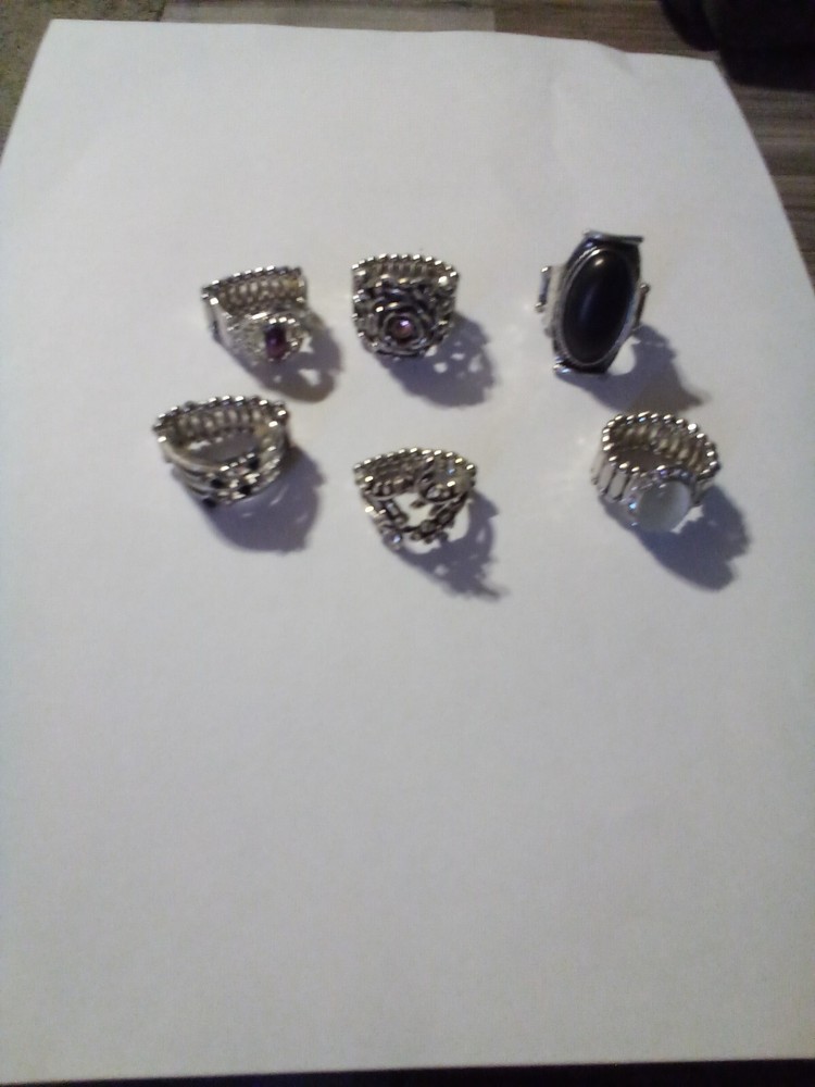 Lot of 6 STRETCH BAND Rings