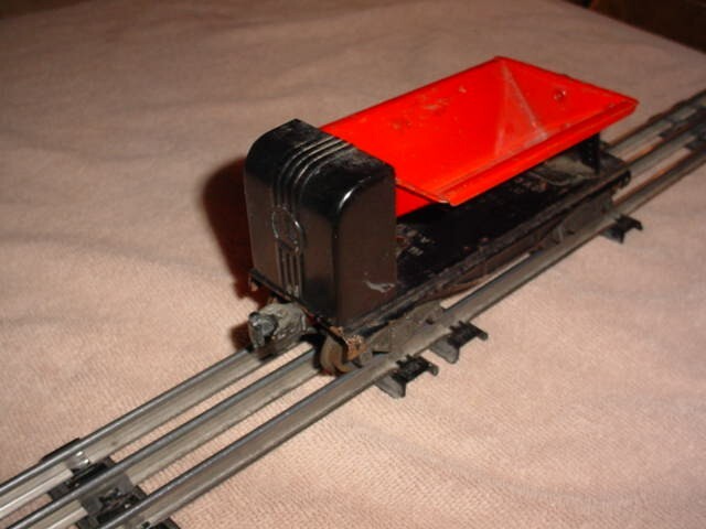 Vintage Lionel 3559 Metal Operating Side Dump Car Postwar 0-027 Gauge Train