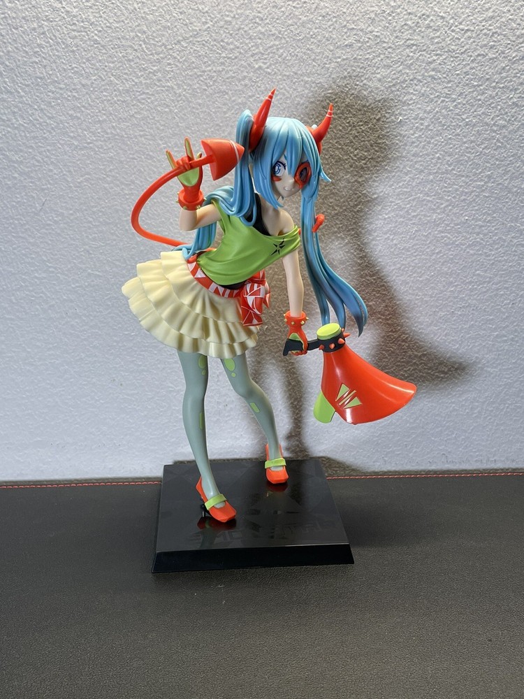 Japan Anime Figure Vocaloid Hatsune Miku Monster Hunter