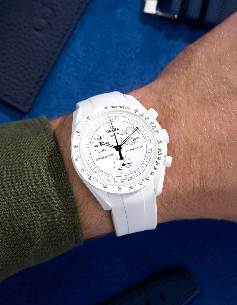Omega Swatch Speedmaster MoonSwatch White Mission to Uranus Rubber Strap