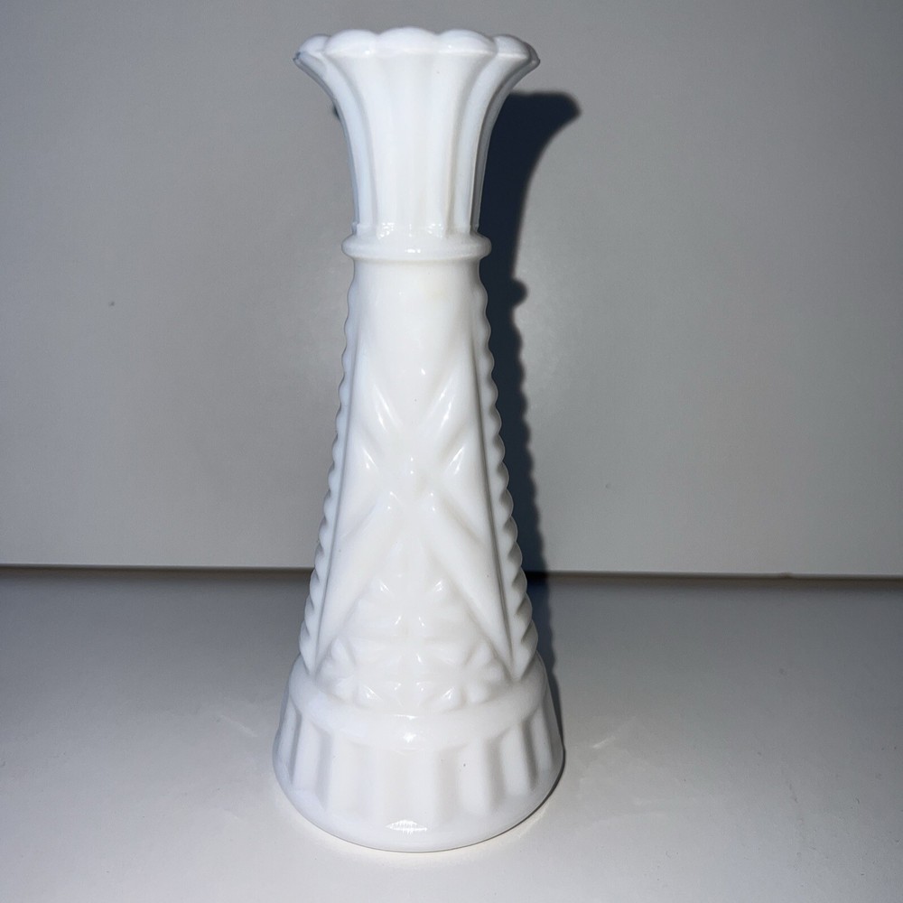 Vintage Anchor Hocking White Milk Glass Stars & Bars Bud Vase 6