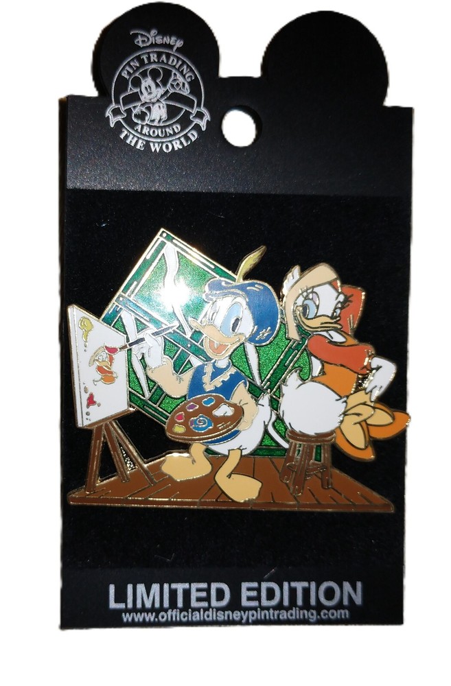 Pin Donald Duck Artist With Daisy LE 250 Mint! Fresh Old Stock Disney Shopping