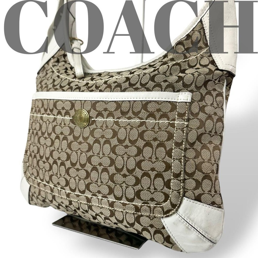 Coach Signature Canvas Shoulder Bag in Beige - Authentic G04202915