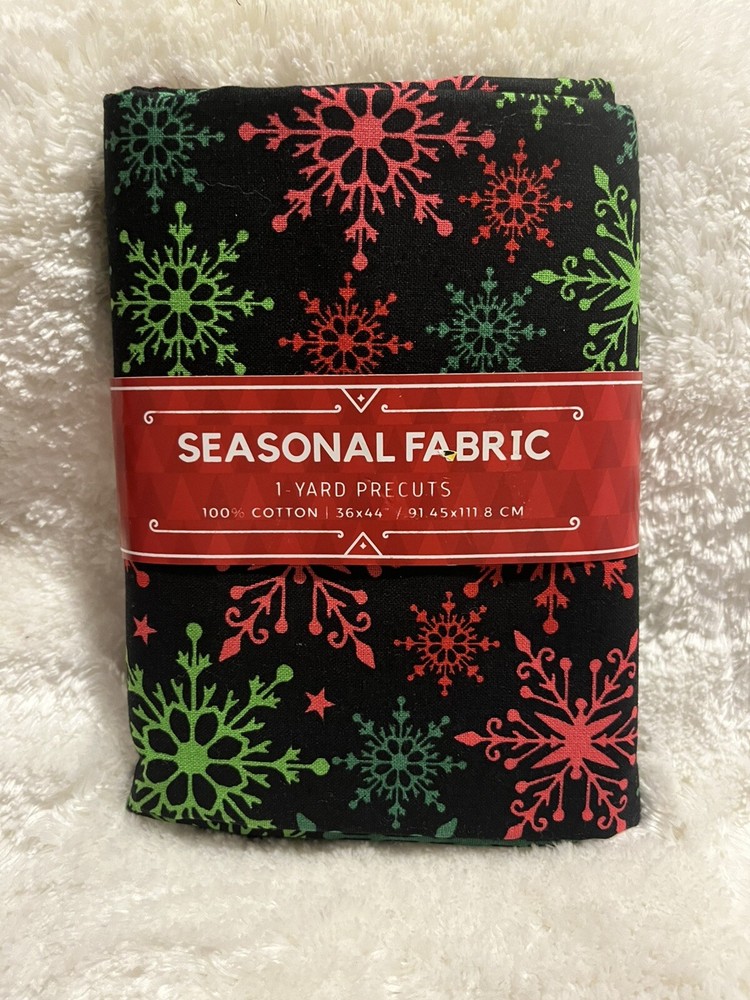 Seasonal 1 Yard Snowflakes Pink & Green Precut Fabric by David Textiles  -image