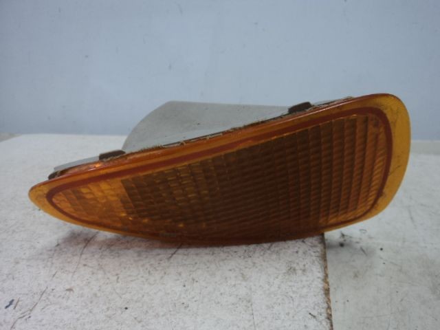 Passenger Corner/Park Light Park Lamp-turn Signal Fits 95-99 CAVALIER 37816