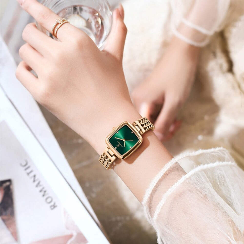 Stylish Women's Waterproof Quartz Watch with Stainless Steel Strap