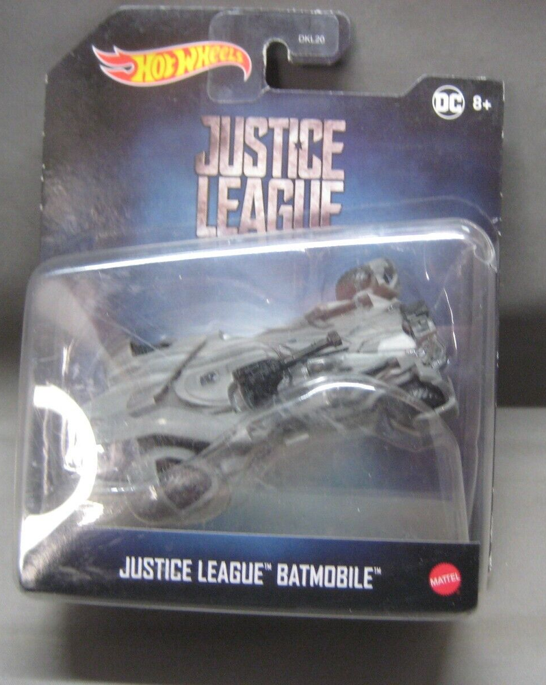 HOT WHEELS PREMIUM JUSTICE LEAGUE BATMOBILE 2022 ISSUE #