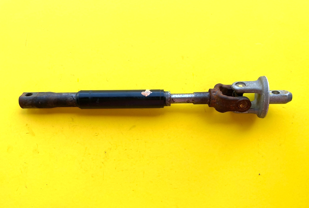 2007-2014 Gmc Yukon Steering Column Intermediate Joint Shaft Oem 84370714