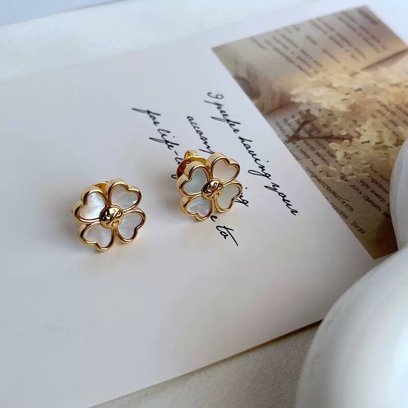 Tory Burch Lady Nature Shell Stud Clover Romantic Fashion Earrings