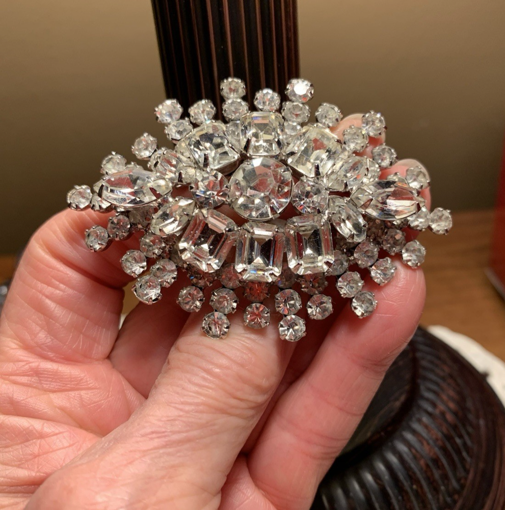 Vintage DeLizza & Elster (Juliana) Breathtaking Clear Crystal Brooch 3