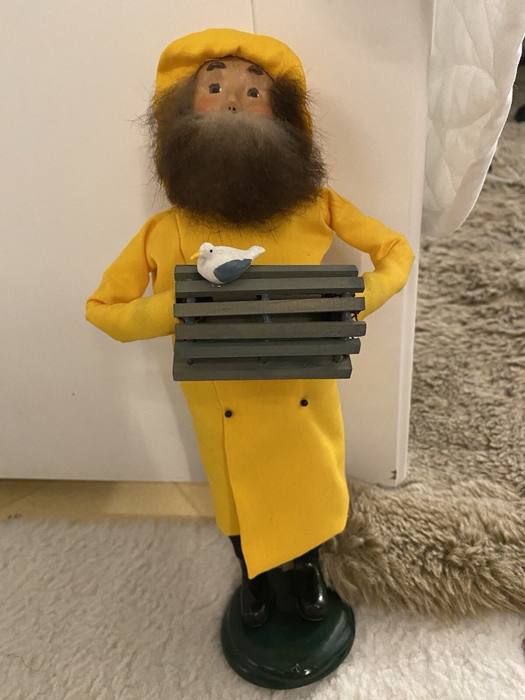 Byers Choice 1999 Nautical Carolers Lobster Fisherman With Trap And Seagull