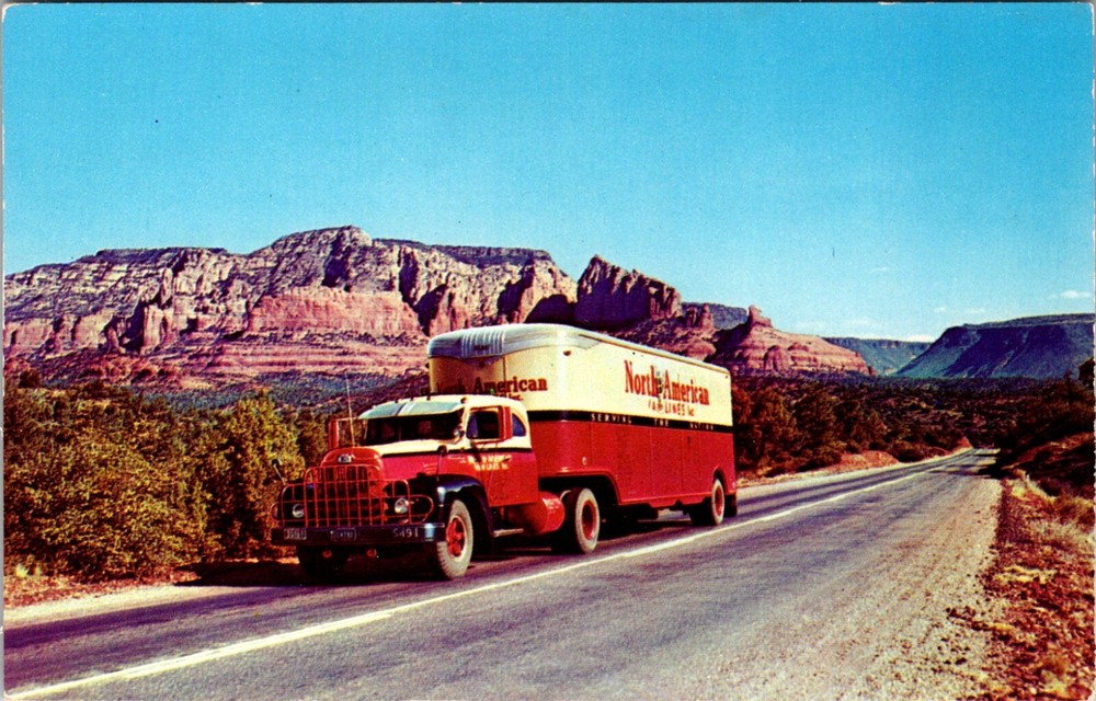 Vintage Fort Wayne IN North American Van Lines Semi Truck Postcard 26192