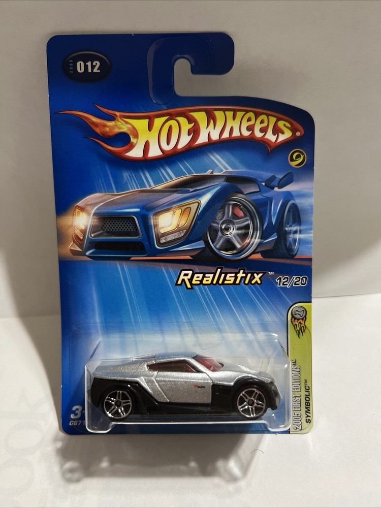 💫🌟 Rare Collector Gift Silver 2005 HotWheels 12/20 Realistix Symbolic #012