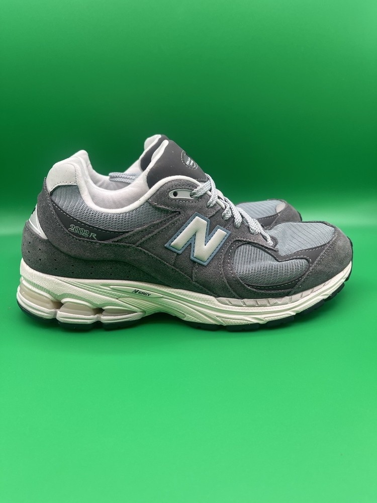 New Balance 2002R Steel Blue Suede Sneakers Running Casual M2002RFB SZ M10/W11.5