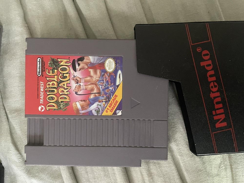 Double Dragon NES 1988 Classic Beat 'Em Up Game-image
