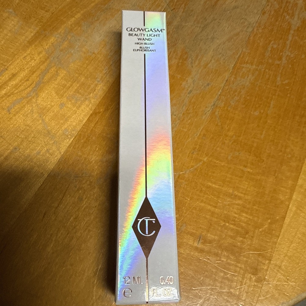 Charlotte Tilbury Glowgasm Beauty Light Wand High Blush in Pinkgasm