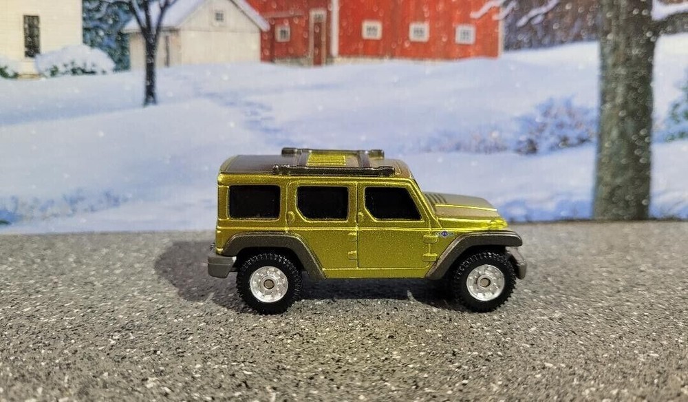3 Different Jeep Rescue Concept Jeeps in a Odd Lot - Matchbox / Maisto