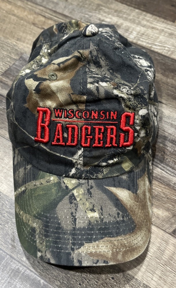 Wisconsin Badgers Mossy Oak Camo Adjustable Hat Cap Outdoor