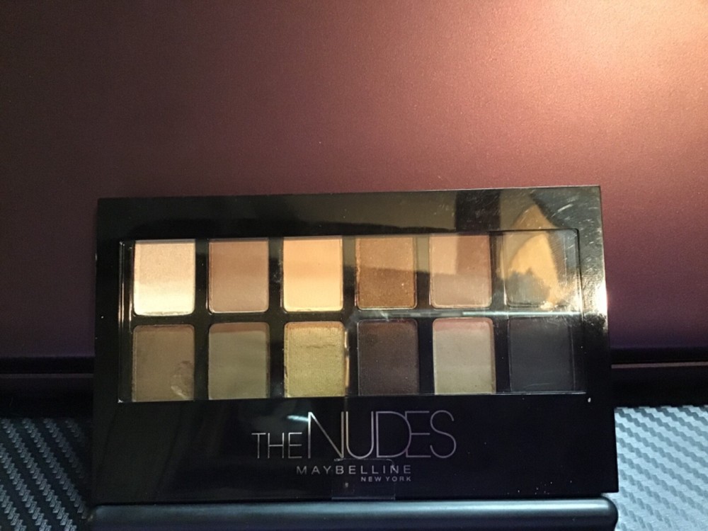 Maybelline New York The Nudes 12 Shades Eyeshadow Palette