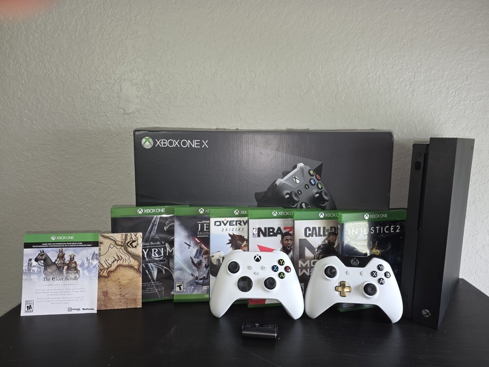 Xbox One X BUNDLE with 6 Games and 2 Controllers (LUNAR WHITE LIMITED EDITION)