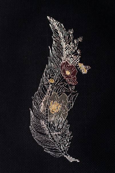 Cross stitch kit - Feather-2 10x22cm Black Aida 14ct needlepoint kit