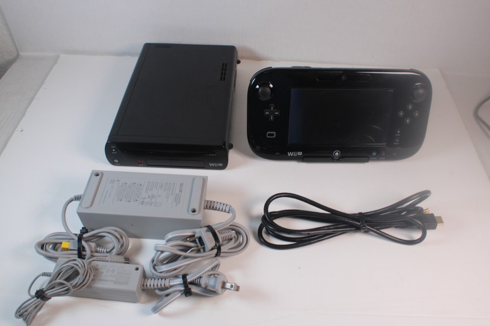Wii U Console Deluxe Black 32GB Bundle! Wii w/Handheld Cords Cables Base Awesome