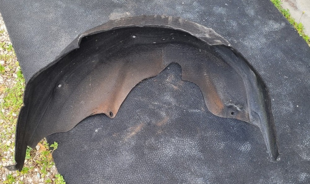 INNER FENDER LINER REAR LEFT DRIVER WHEEL WELL BMW 328 330 325 335 2006-2011